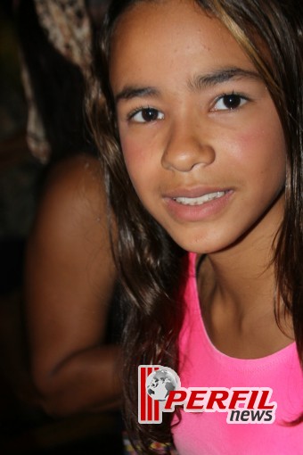 Desfile das Escolas de Samba atrai multidão à Avenida em Três Lagoas