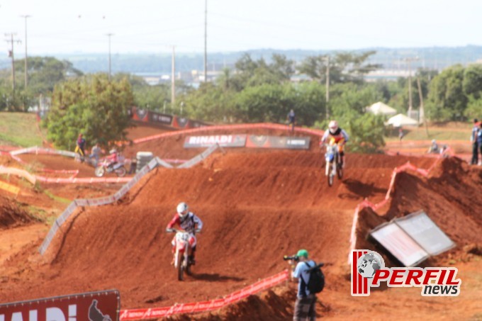 Confira as fotos do treino livre da categoria MX1