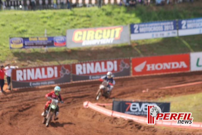 Confira as fotos do treino livre da categoria MX1