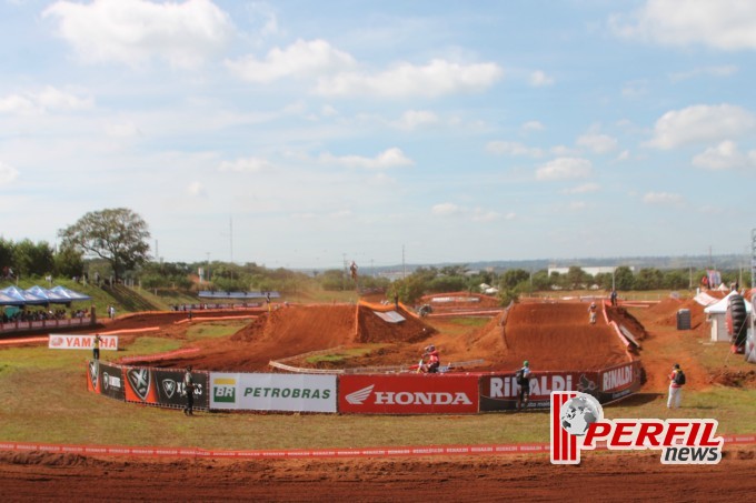 Confira as fotos do treino livre da categoria MX1