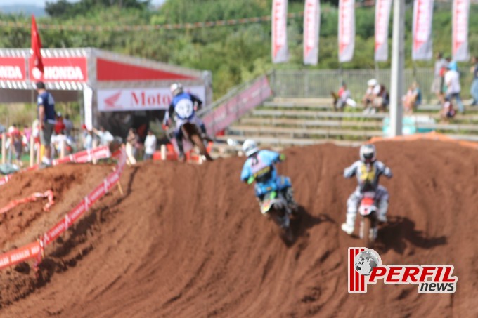 Confira as fotos do treino livre da categoria MX1