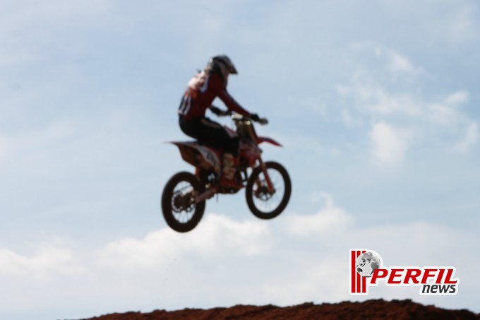 Confira as fotos do treino livre da categoria MX1