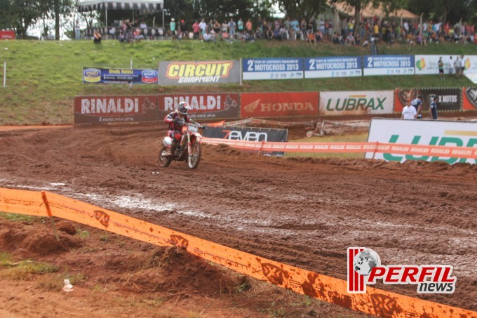 Pilotos da MX2 fazem reconhecimento de pista
