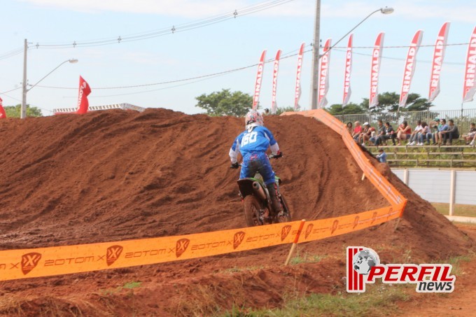 Pilotos da MX2 fazem reconhecimento de pista