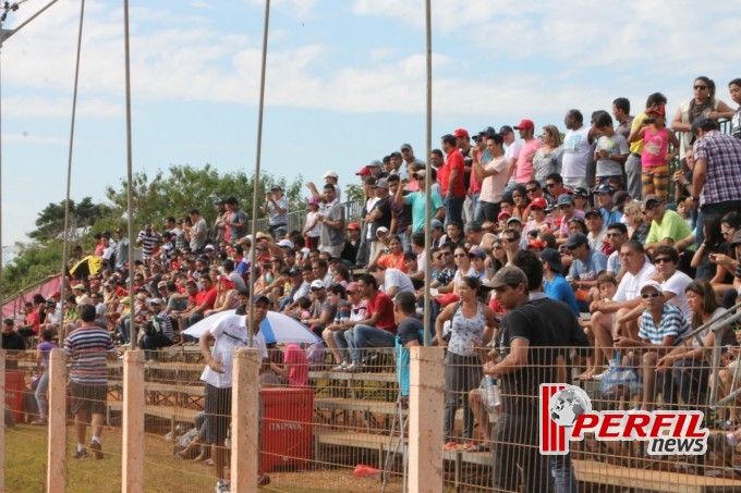 Pilotos da MX2 fazem reconhecimento de pista