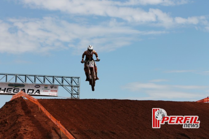 Pilotos da MX2 fazem reconhecimento de pista