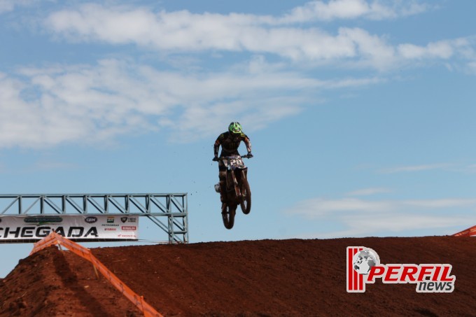 Pilotos da MX2 fazem reconhecimento de pista