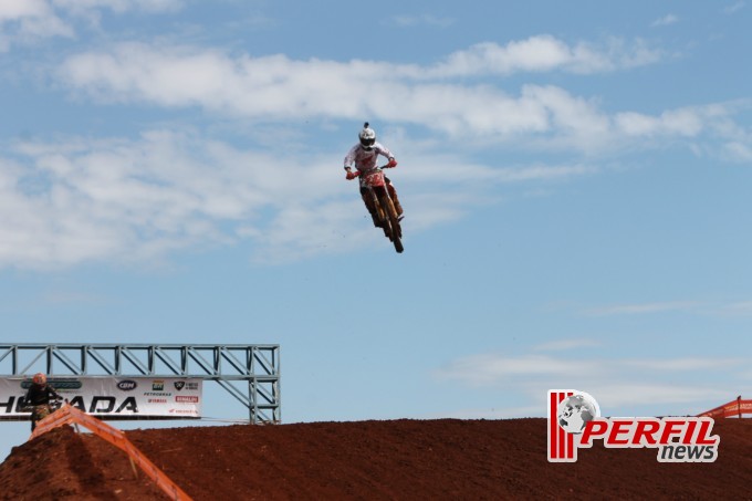 Pilotos da MX2 fazem reconhecimento de pista