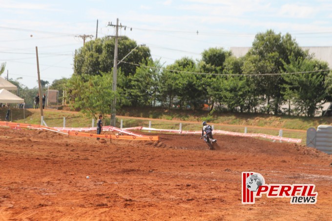 Pilotos da MX2 fazem reconhecimento de pista