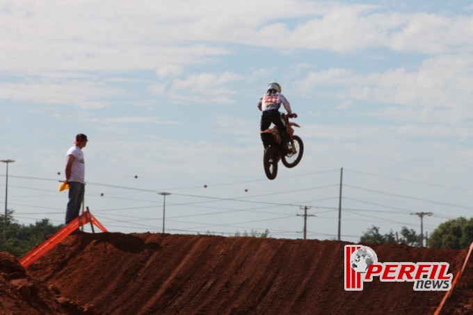 Pilotos da MX2 fazem reconhecimento de pista