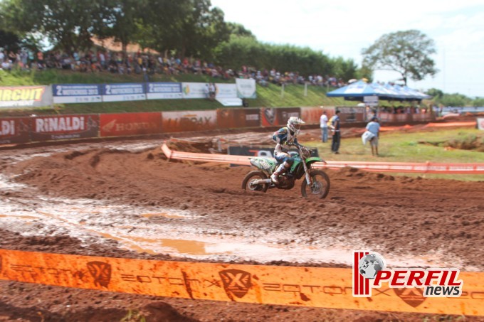 Pilotos da MX2 fazem reconhecimento de pista