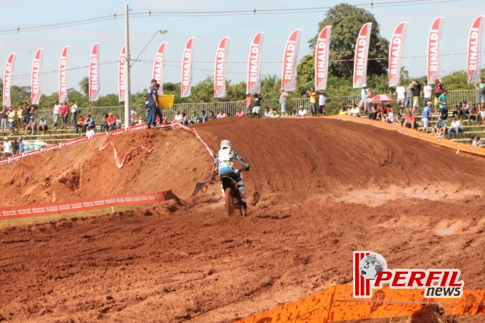 Pilotos da MX2 fazem reconhecimento de pista