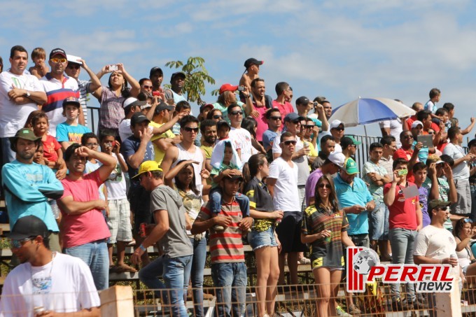 Adam Chatfield saiu na frente e faturou a 1ª Bateria da MX1
