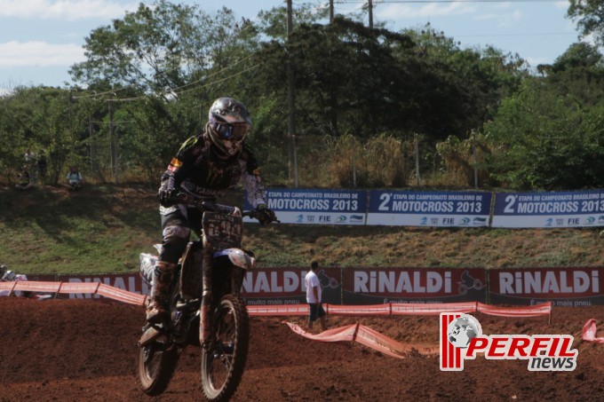 Thales Vilardi leva a melhor na 1ª bateria da MX2