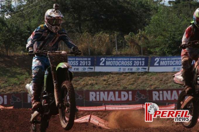 Thales Vilardi leva a melhor na 1ª bateria da MX2