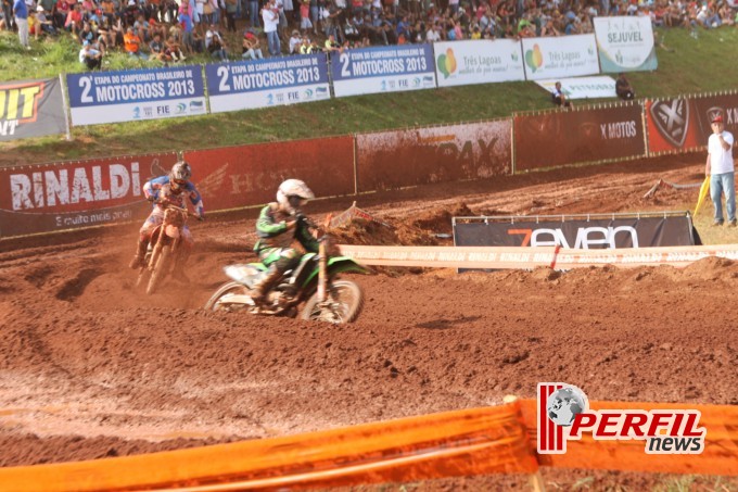 Thales Vilardi leva a melhor na 1ª bateria da MX2