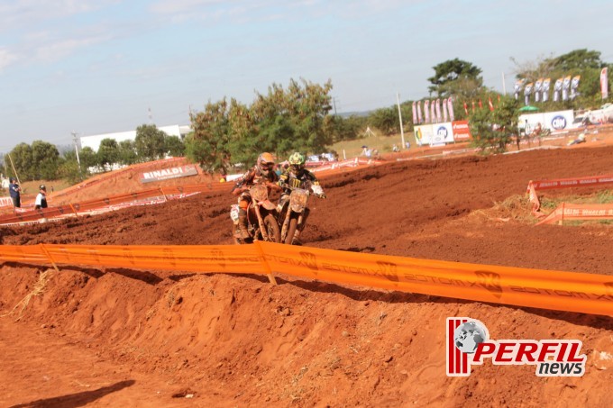 Thales Vilardi leva a melhor na 1ª bateria da MX2