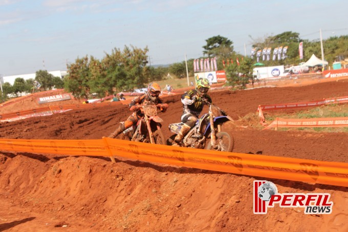Thales Vilardi leva a melhor na 1ª bateria da MX2