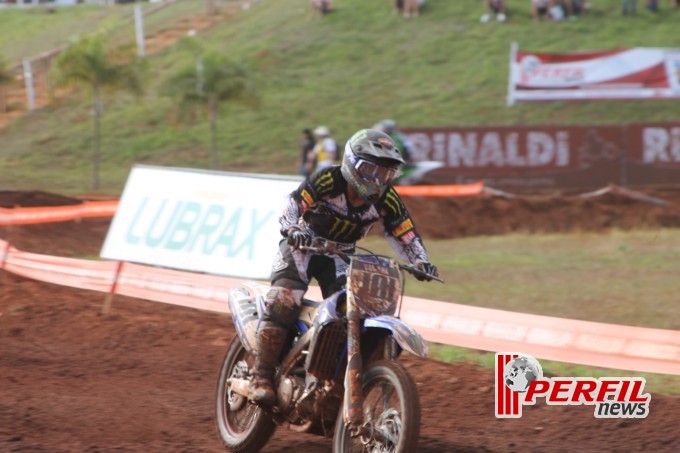 Adam Chatfield vence a 2ª bateria e é campeão da MX1