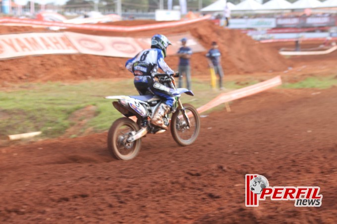 Adam Chatfield vence a 2ª bateria e é campeão da MX1