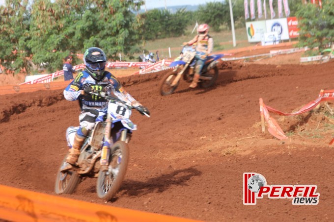 Adam Chatfield vence a 2ª bateria e é campeão da MX1