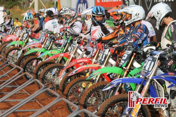 Paulo Alberto é campeão na categoria MX2