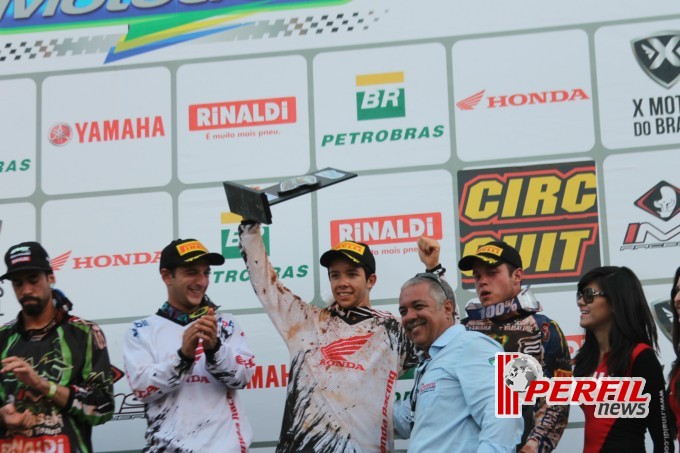Paulo Alberto é campeão na categoria MX2