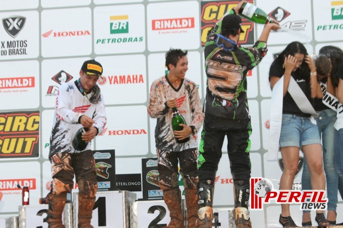 Paulo Alberto é campeão na categoria MX2