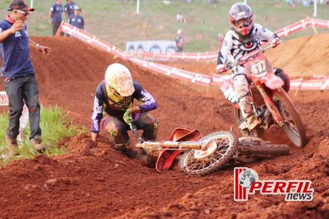 Confira os melhores momentos da Etapa do BR de Motocross de Três Lagoas