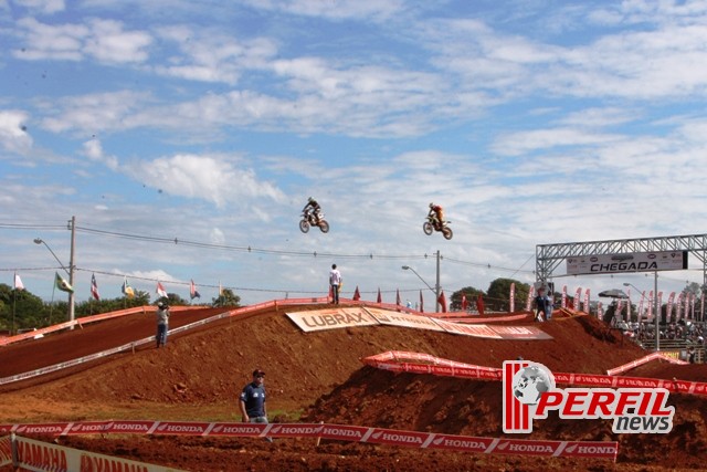 Confira os melhores momentos da Etapa do BR de Motocross de Três Lagoas