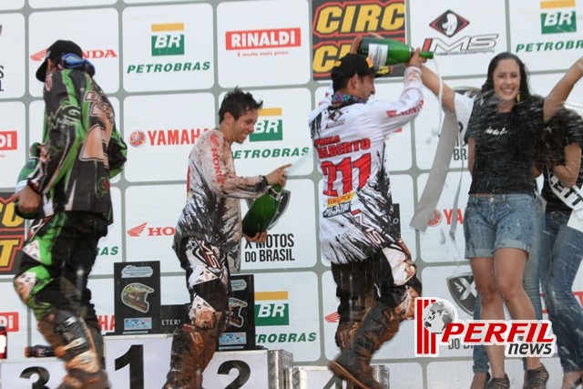 Confira os melhores momentos da Etapa do BR de Motocross de Três Lagoas