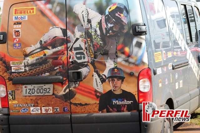 Stands e equipes lotaram o Arena Mix no BR de Motocross