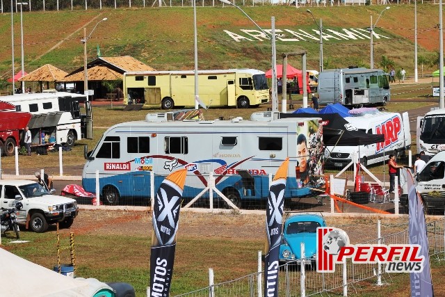 Stands e equipes lotaram o Arena Mix no BR de Motocross