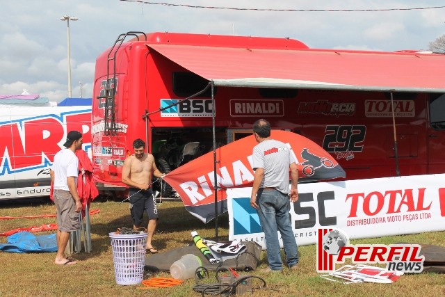 Stands e equipes lotaram o Arena Mix no BR de Motocross