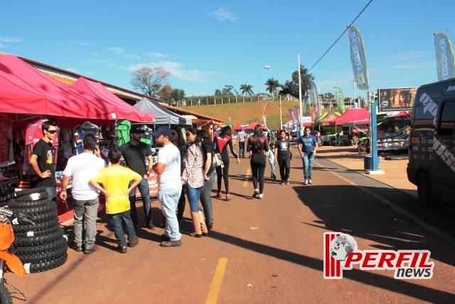 Stands e equipes lotaram o Arena Mix no BR de Motocross