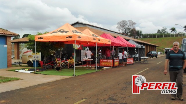 Stands e equipes lotaram o Arena Mix no BR de Motocross