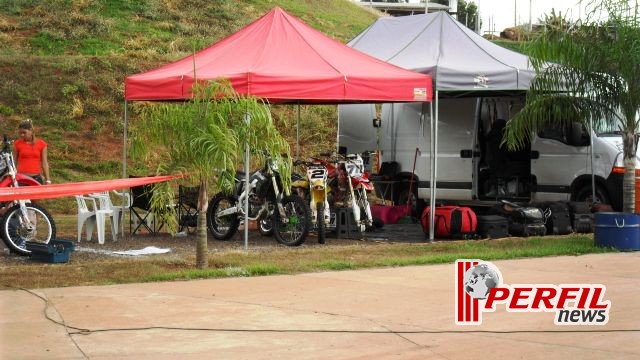 Stands e equipes lotaram o Arena Mix no BR de Motocross