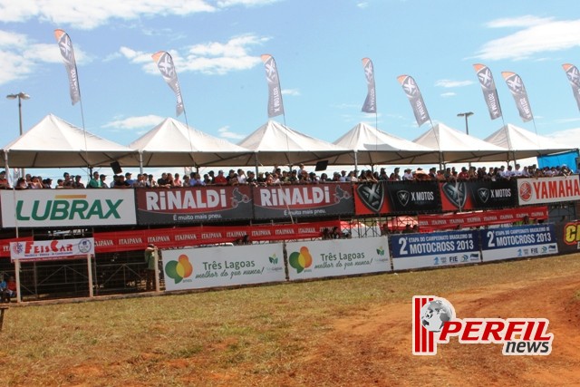 Cerca de 15 mil pessoas prestigiaram BR de Motocross em Três Lagoas Cerca de 15 mil pessoas prestigiaram BR de Motocross em Três Lagoas