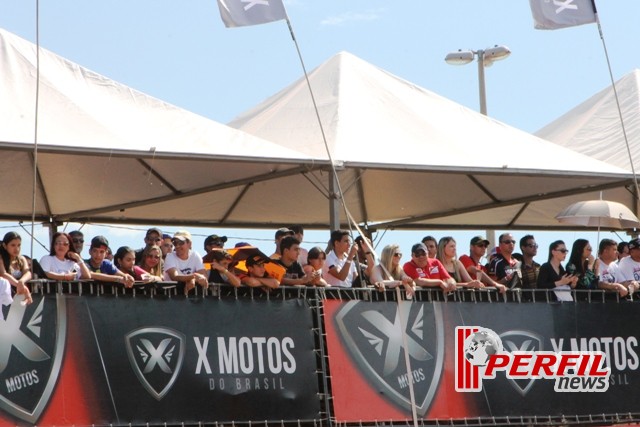 Cerca de 15 mil pessoas prestigiaram BR de Motocross em Três Lagoas Cerca de 15 mil pessoas prestigiaram BR de Motocross em Três Lagoas