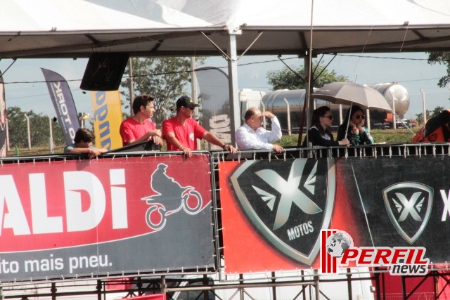 Cerca de 15 mil pessoas prestigiaram BR de Motocross em Três Lagoas Cerca de 15 mil pessoas prestigiaram BR de Motocross em Três Lagoas