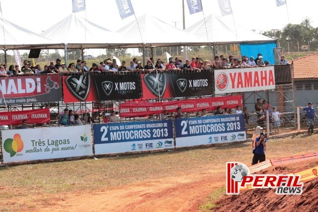 Cerca de 15 mil pessoas prestigiaram BR de Motocross em Três Lagoas Cerca de 15 mil pessoas prestigiaram BR de Motocross em Três Lagoas