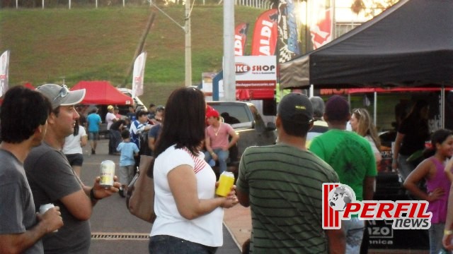 Cerca de 15 mil pessoas prestigiaram BR de Motocross em Três Lagoas Cerca de 15 mil pessoas prestigiaram BR de Motocross em Três Lagoas