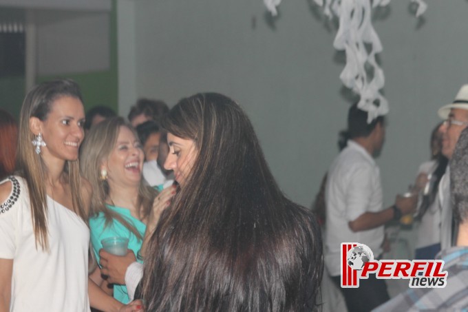 Festa de Flávia Guedes vira a madrugada Festa de Flávia Guedes vira a madrugada