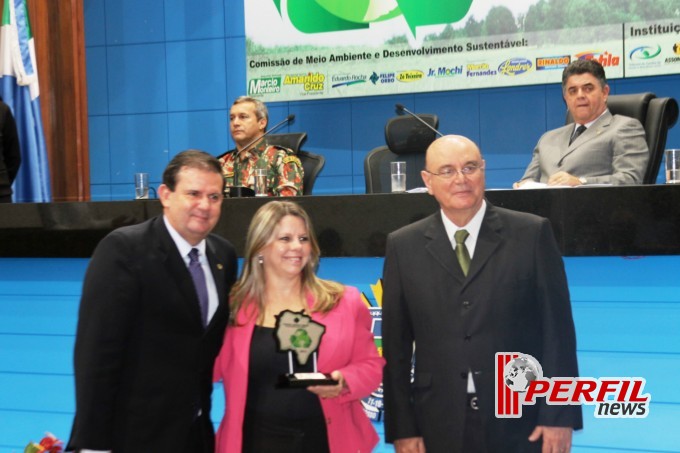 Fibria e Metalfrio recebem troféu Marco Verde