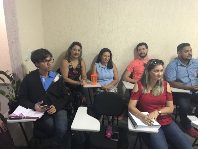 Técnicos Coordenadores do Departamento Pedagógico participam de Webconferência