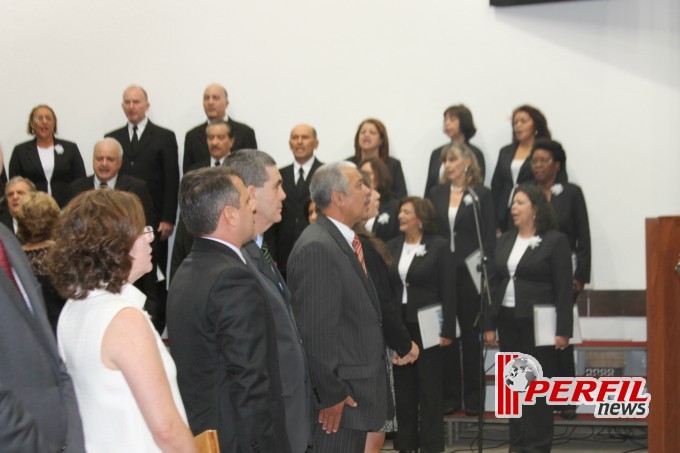 Em noite festiva, juízes e promotores de TL viram cidadãos sul-mato-grossenses