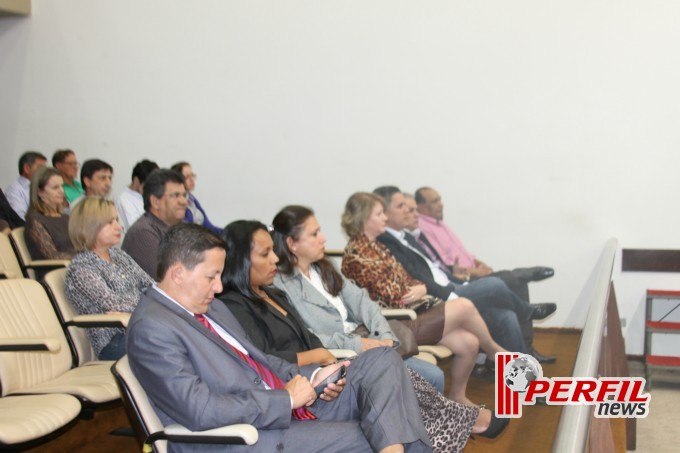 Em noite festiva, juízes e promotores de TL viram cidadãos sul-mato-grossenses