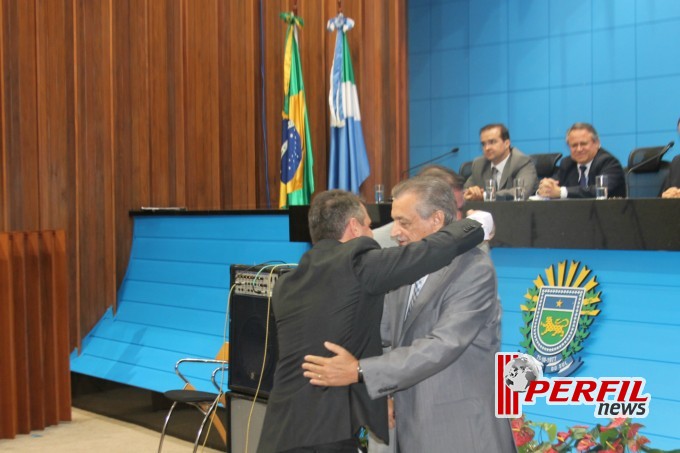 Em noite festiva, juízes e promotores de TL viram cidadãos sul-mato-grossenses