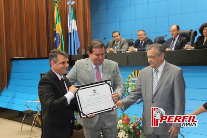 Em noite festiva, juízes e promotores de TL viram cidadãos sul-mato-grossenses