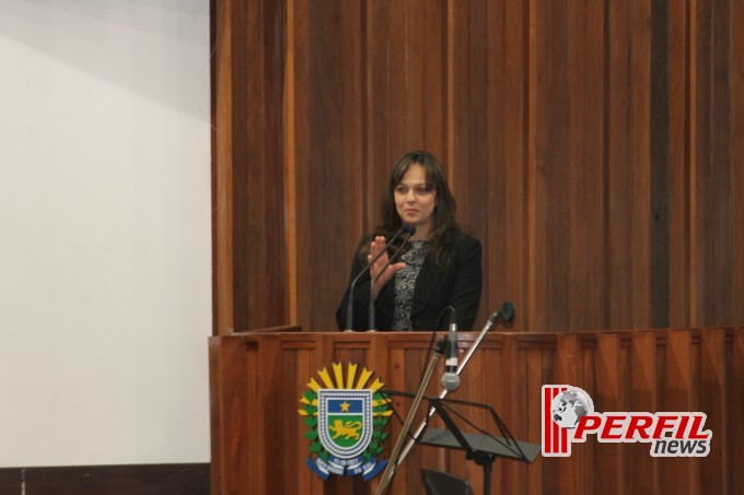 Em noite festiva, juízes e promotores de TL viram cidadãos sul-mato-grossenses